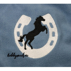 Stickdatei - springendes Pferd Hufeisen